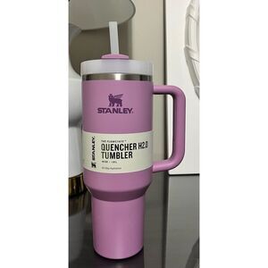 NWT Stanley Quencher H2.0 FlowState Tumbler 40oz, LILAC ***NOT FOR SALE***